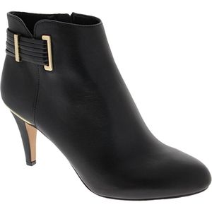 Vince Camuto Vinisha Ankle Boot sz 9